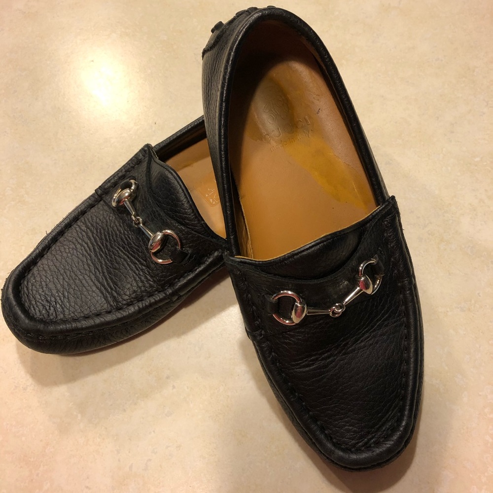 Gucci Black Leather Loafers - size 33/2